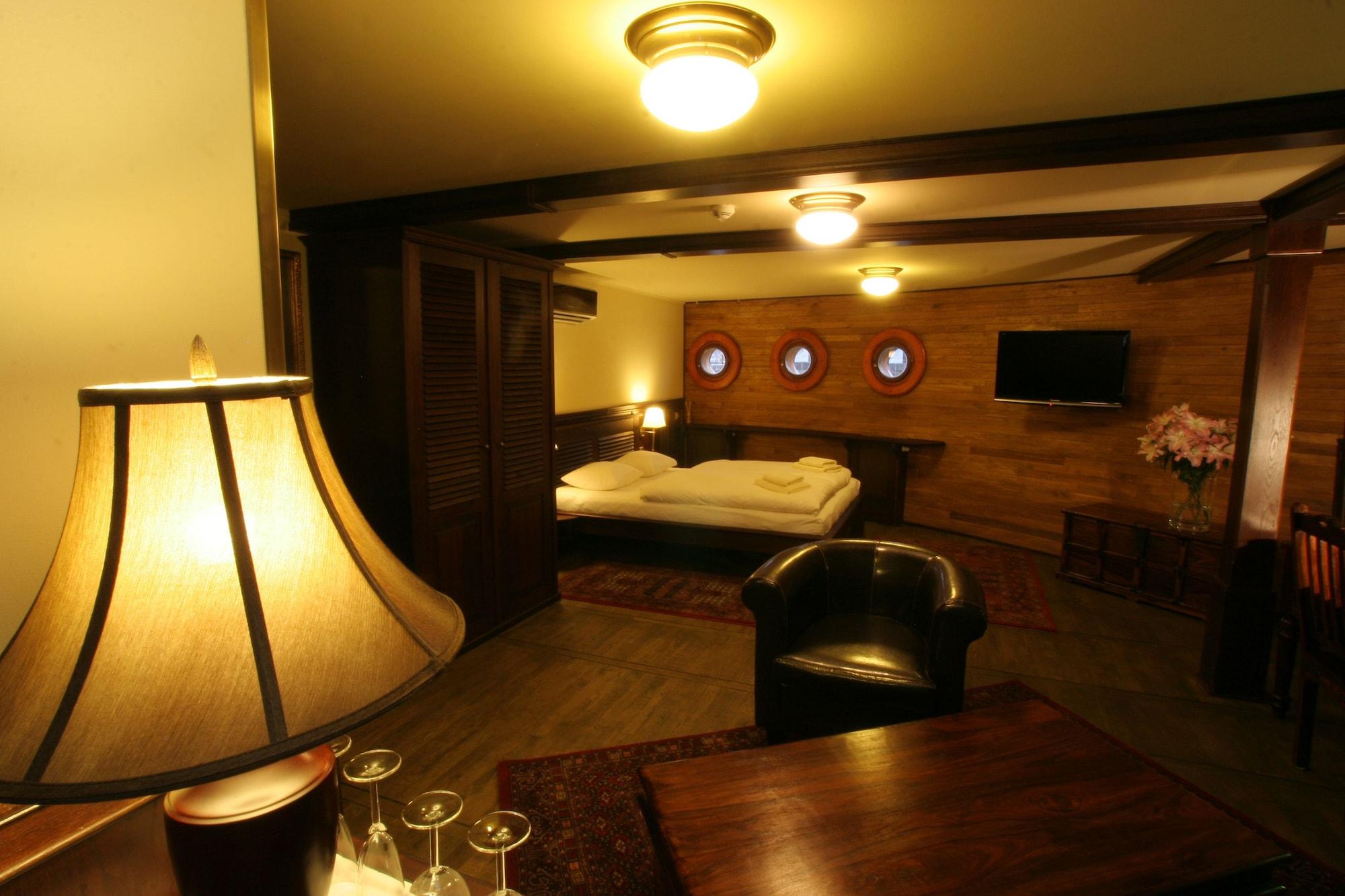 Boat Hotel Matylda Πράγα Εξωτερικό φωτογραφία