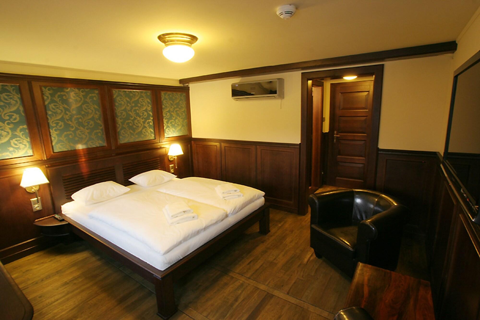 Boat Hotel Matylda Πράγα Εξωτερικό φωτογραφία