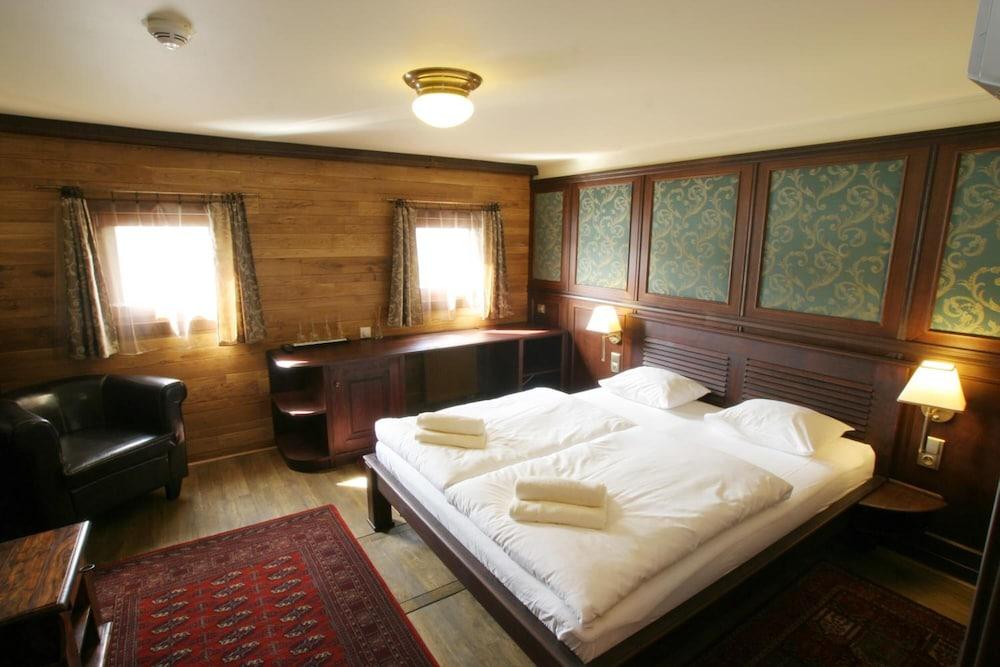 Boat Hotel Matylda Πράγα Εξωτερικό φωτογραφία