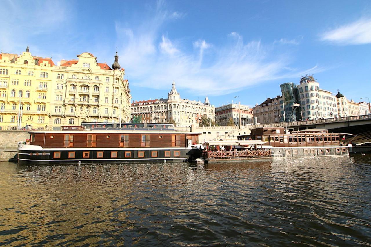 Boat Hotel Matylda Πράγα Εξωτερικό φωτογραφία